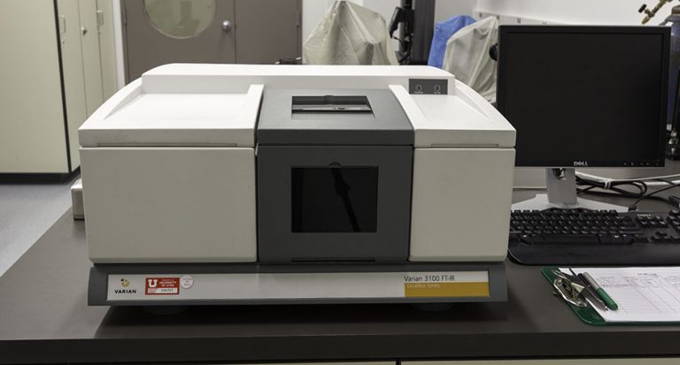 Varian 3100 Excalibur FT-IR